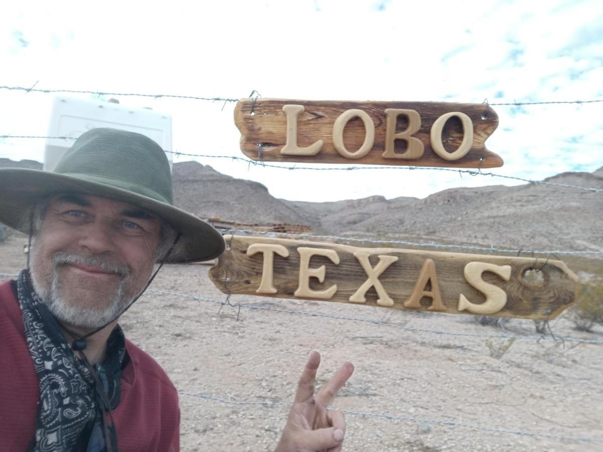 Camping At Desert Gardens Oasis At Lobo, Texas Van Horn Kültér fotó